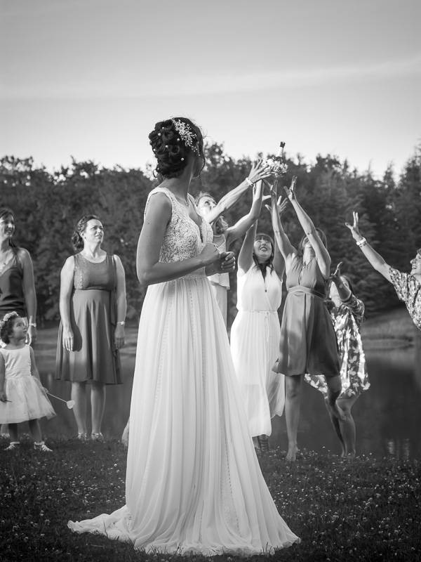 Photographe de mariage - bouquet de la mariée